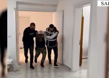 “Tempulli”/ Shpërndante kanabis pranë shkollave, arrestohet 44-vjeçari (EMRI)