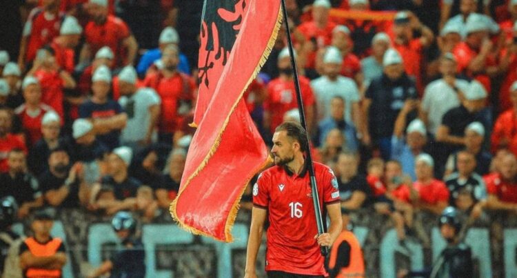 Gol dhe asist, Cikalleshi vjen nga stoli dhe i dhuron fitoren ekipit