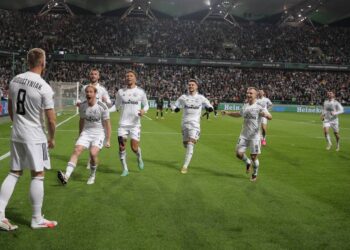 Fitore me aromë kualifikimi për Muçin dhe Çelhakën