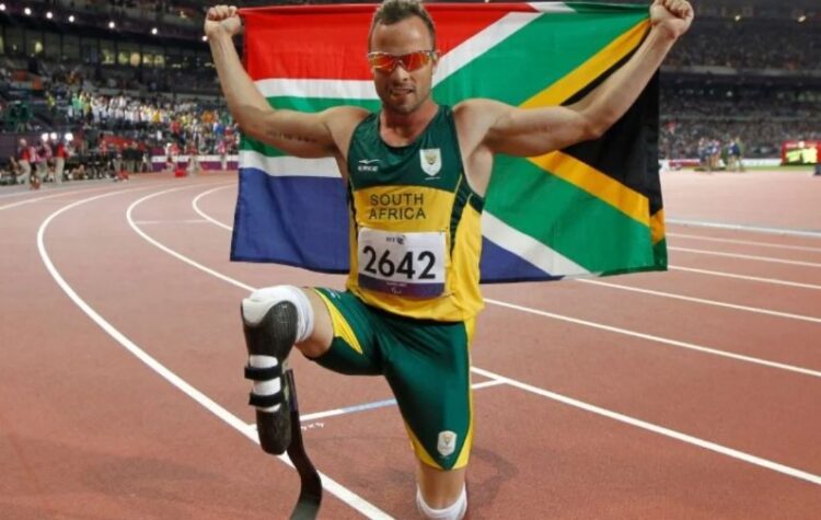 Vrau 10 vite më parë të dashurën, Pistorius fiton lirinë me kusht