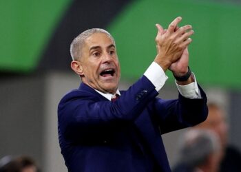 Shqipëria në Euro 2024, Sylvinho merr urime nga Barcelona e Arsenali