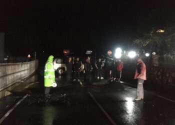 Bllokohet rruga e Arbrit, policia: Kaloni nga Ulëza