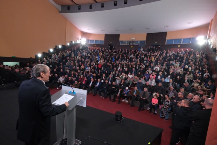 Berisha nga Kavaja: Të ngrihemi si në ’90, Rama mbrohet nga serial-killera