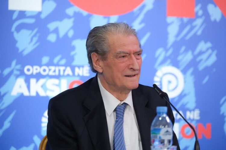 Protesta e opozitës në Kuvend, Berisha: Ja pse nuk tërhiqemi