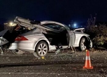 Përplasen dy makina, plagoset një person