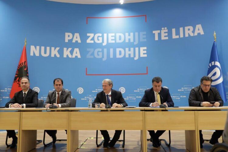 Berisha: Strategjia e opozitës, vendimi merret me 2 dhjetor