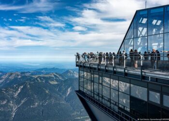 Alpet e Europës në rrezik nga ndryshimi i klimës dhe turizmi masiv