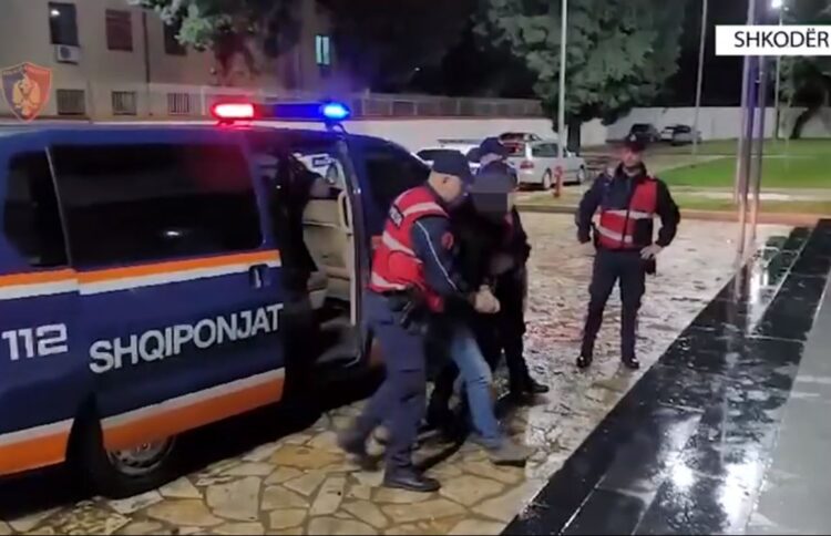 Me doza kokaine në automjet, arrestohen tre persona në Shkodër