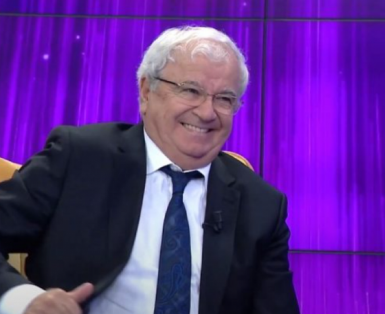 A jeni paragjykuar ndonjëherë? Ngjela: Kush më vlerëson më çon mesazhe