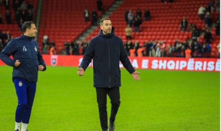 Fitoi titullin e fundit kampion, largim i papritur nga Tirana