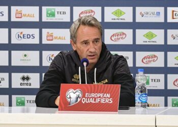 Shkarkohet trajneri i Kosovës