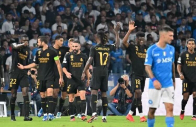 Përballja me Napolin, Reali pa 8 titullarë