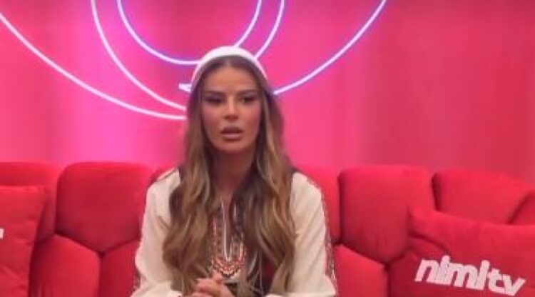 “T’ia q** robt”, me kë e kishte Santiana…