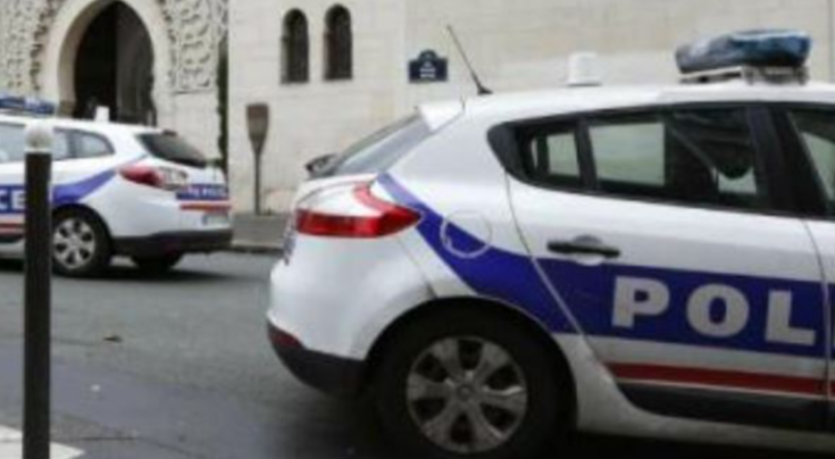 Sulmohet me thikë në banesën e saj një 30-vjeçare