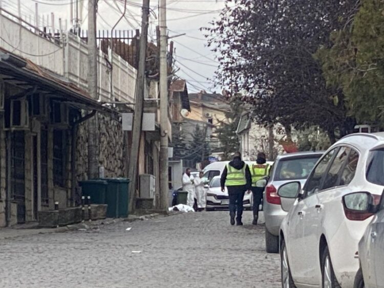 I përfshirë në grabitje, Policia vret një nga autorët (Emri)
