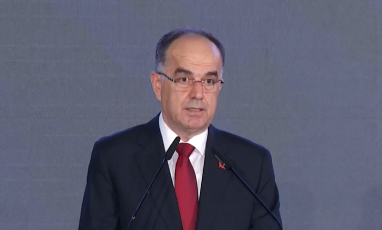 Begaj: Shqiptarët jashtë vendit duhet të kenë të drejtën e votës