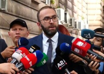 Garda pengoi gazetarët, Bardhi: Tregues i degradimit të regjimit