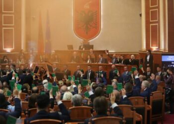 Gazment Bardhi i përgjigjet Ramës: Një frikacak i kapur në flagrancë