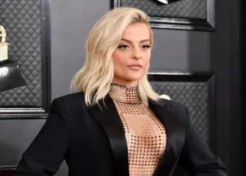 Bebe Rexha provokon sërish… publikon fotot nga Tokio