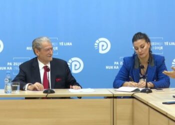 Berisha urdhëron zëdhënësen e tij: Hiqini këto slogane…