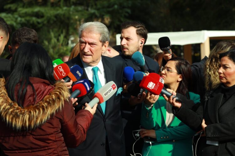 Tensionet në Kuvend, Berisha: U dogj procedura antikushtetuese…