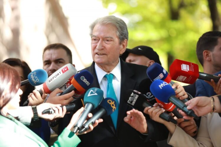 Berisha: Punonjësi i Gardës që shtyu Salianjin ishte i armatosur