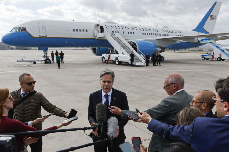 Blinken thekson udhëheqjen e SHBA-së në luftën Izrael-Hamas