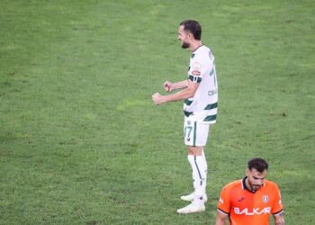 VIDEO/ Vetëm 10 sekonda nga fundi, Cikalleshi shënon “panenka”