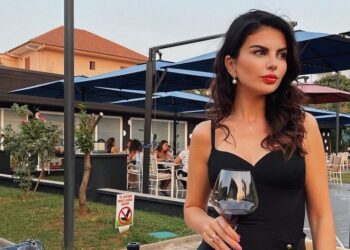 Rudina Dembacaj lajkaton veten: Unë prapë e bukura e dheut..!