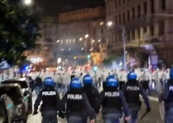 Napoli-Union Berlin, përleshje në rrugët e qytetit italian