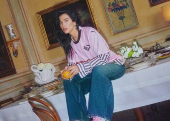 VIDEO/ Dua Lipa me fanellën e Palermos, kapiteni i bën ftesën e veçantë…