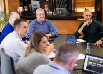 Armand Duka falenderon stafin dhe ekipin e kombëtares: Së bashku mund të arrijmë shumë