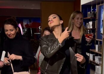 A është shtatzënë? Efi Dhedhes shfaqet me barkun e rrumbullakosur