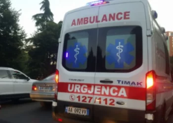 Po riparonte defektin, gjen vdekjen elektricisti në Elbasan