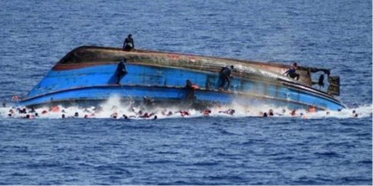 Përmbytet anija me emigrantë/ 50 të zhdukur, mes tyre edhe fëmijë