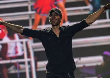 Enrique Iglesias njofton albumin e tij të fundit në karrierë…