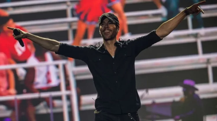 Enrique Iglesias njofton albumin e tij të fundit në karrierë…