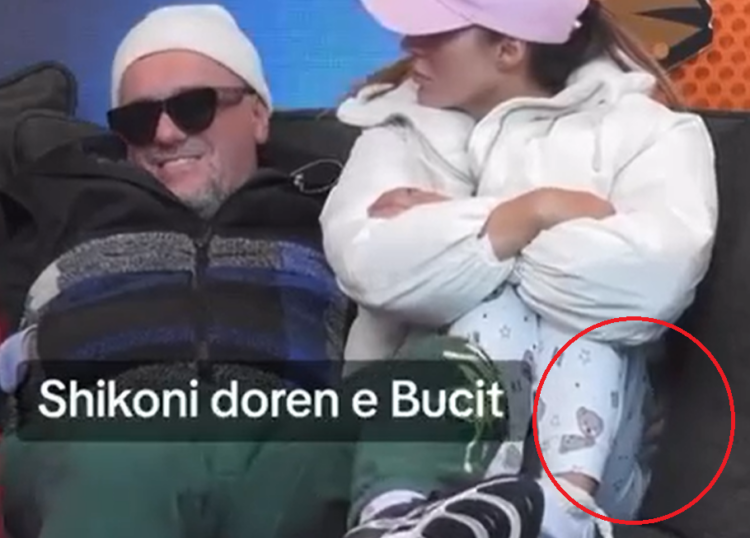 VIDEO/ Buci i ‘fut’ duart me ‘stil’ Santanës, ajo nuk reagon