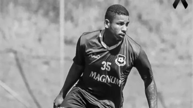 E trishtë/ Futbollisti u qëllua për vdekje me 10 plumba në mes të rrugës