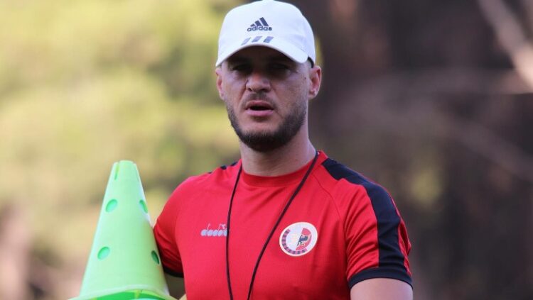 Humbi ndaj Bylisit, Emiljano Çela largohet nga drejtimi i Flamurtarit