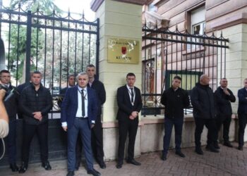 U pengua nga Garda/ Spaho: Po na detyrojnë të marrim hapa radikale