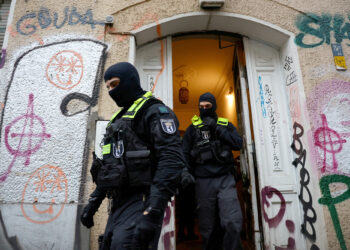 Policia gjermane bastis shtëpitë e anëtarëve të Hamasit