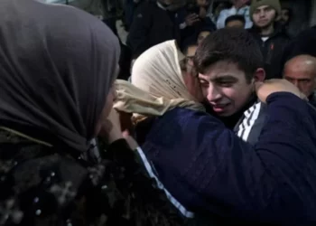 Hamasi i dorëzon Izraelit listën e pengjeve që pritet të lirohen sot