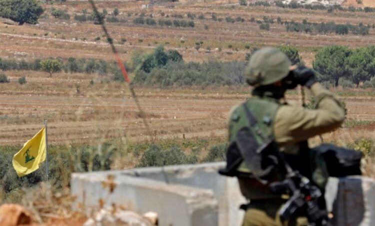 Sulm nga toka e ajri, ushtria izraelite dhe Hezbollah shkëmbejnë zjarr