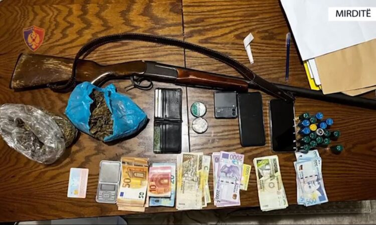 Shisnin kanabis dhe kokainë, vihen në pranga dy shtetas në Mirditë