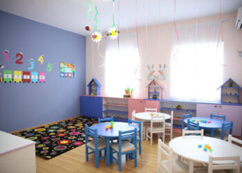 Kopshtet e çerdhet kalojnë në “sitë”, 81 subjekte në shkelje ligjore