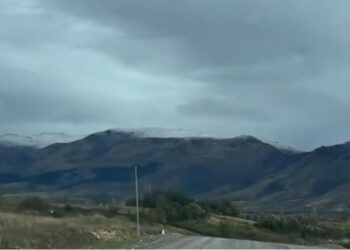 Dimri erdhi, nisin reshjet e para të dëborës në Kukës dhe Kolonjë