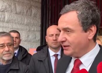 Kurti uron Pavarësinë nga Vlora, i shmanget pyetjeve për Ramën