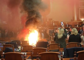 Zbardhet kërkesa e PS për përjashtimin e 6 deputetëve të PD: Bardhi dëmtoi rëndë gardistin…