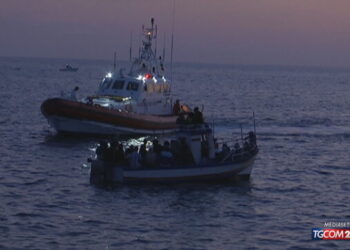 Mbytet varka e vogël në brigjet e Lampedusas, një grua e vdekur
